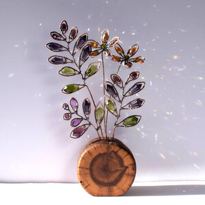 WHIMSICAL CRYSTAL FLOWERS & LEAVES ON A LOG SLICE ... WINDOWSILL SUNCATCHER