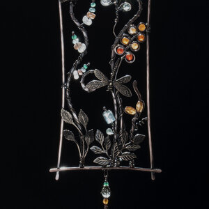 DRAGONFLY & BEE GEMSTONE WINDOW SUNCATCHER IN MIXED METALS WITH A SWAROVSKI CRYSTAL PENDANT