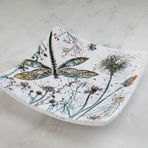 CURVED SQUARE RING DISH WITH A DRAGONFLY, DANDELIONS & LITTLE WILDFLOWERS