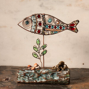 FISH, BRASS OCTOPUS AND SHELLS ON DRIFTWOOD WITH SWAROVSKI AND AUSTRIAN CRYSTALS ....  WINDOWSILL SUNCATCHER