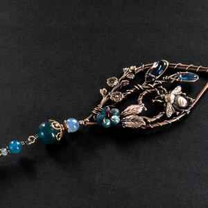 BEE WITH GEMSTONES CAR REAR-VIEW MIRROR DANGLE .... ADJUSTABLE
