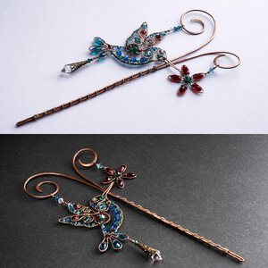 HUMMINGBIRD WITH A FLOWER ... DECORATIVE PLANT STAKE CRYSTAL SUNCATCHER
