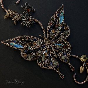 BUTTERFLY CRYSTAL & GEMSTONE WINDOW SUNCATCHER IN COPPER AND BRONZE 