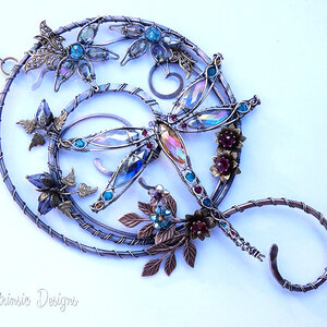 DRAGONFLY CRYSTAL WINDOW SUNCATCHER IN COPPER AND BRONZE 