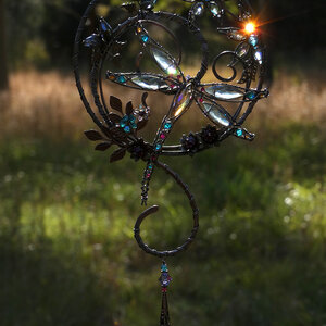 DRAGONFLY CRYSTAL WINDOW SUNCATCHER IN COPPER AND BRONZE 
