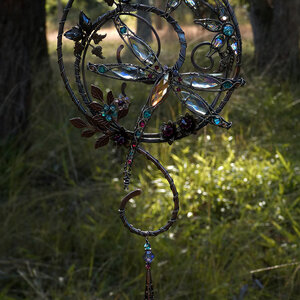 DRAGONFLY CRYSTAL WINDOW SUNCATCHER IN COPPER AND BRONZE 