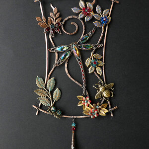 "BEE A DRAGONFLY" .... SWAROVSKI CRYSTAL WINDOW SUNCATCHER IN MIXED METALS