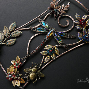 "BEE A DRAGONFLY" .... SWAROVSKI CRYSTAL WINDOW SUNCATCHER IN MIXED METALS