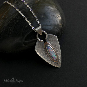 OPAL & STERLING SILVER PENDANT NECKLACE