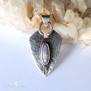 OPAL & STERLING SILVER PENDANT NECKLACE