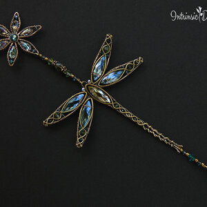 DRAGONFLY & FLOWER ... SWAROVSKI CRYSTAL WINDOW SUNCATCHER IN MONTANA BLUE, TURQUOISE, ERINITE GREEN & AB CLEAR WITH MIXED METALS