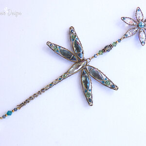 DRAGONFLY & FLOWER ... SWAROVSKI CRYSTAL WINDOW SUNCATCHER IN MONTANA BLUE, TURQUOISE, ERINITE GREEN & AB CLEAR WITH MIXED METALS