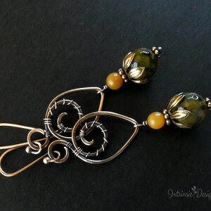 AGATE AND MIXED METAL EARRINGS