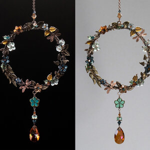 BEE & DRAGONFLY WREATH SWAROVSKI CRYSTAL WINDOW SUNCATCHER IN MIXED METALS