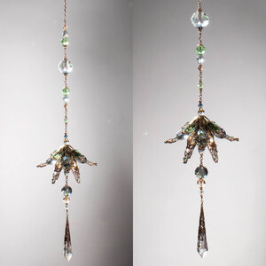 LONG CHANDELIER STYLE FLOWER CRYSTAL WINDOW SUNCATCHER