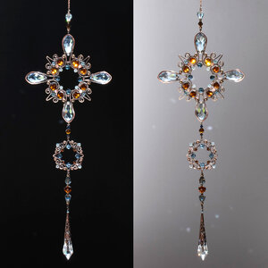 ORNATE VICTORIAN STYLE CRYSTAL WINDOW SUNCATCHER IN BLUE & AMBER