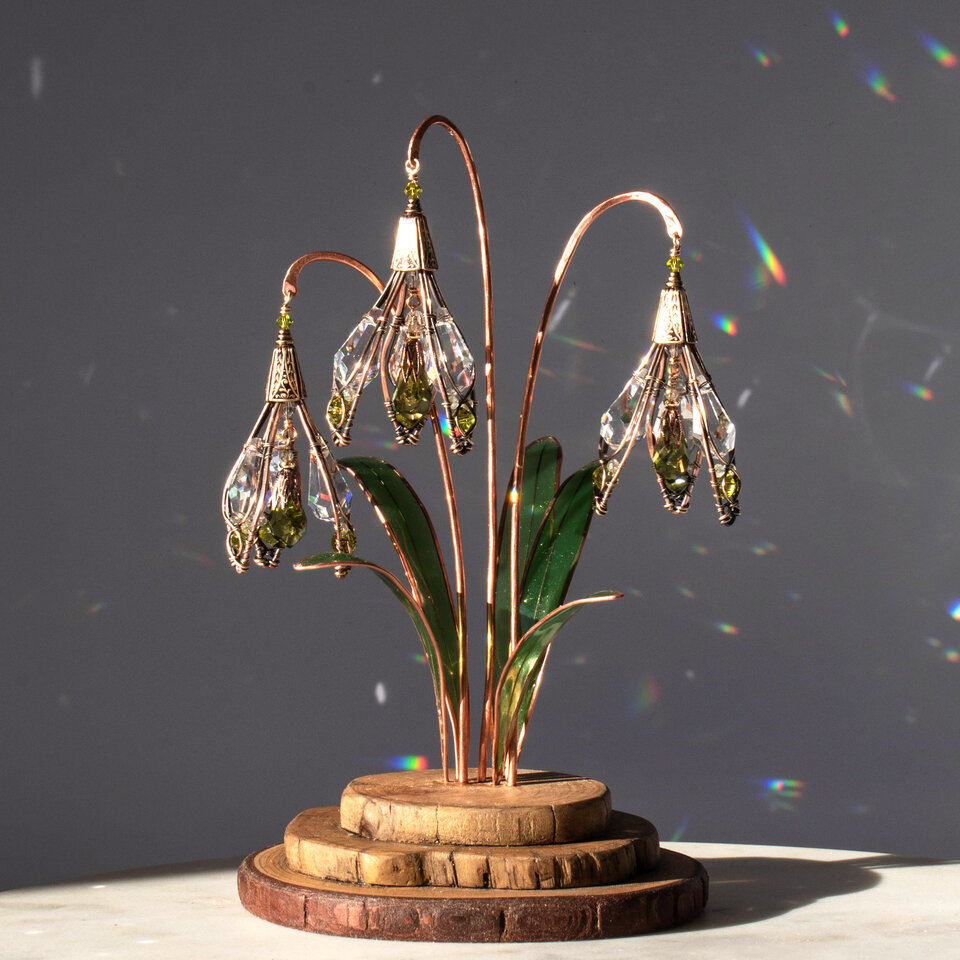 'RESERVED" BOUQUET OF CRYSTAL SNOWDROPS WITH RESIN LEAVES ON A WOOD SLICE STAND  ... IKEBANA INSPIRED WINDOWSILL SUNCATCHER