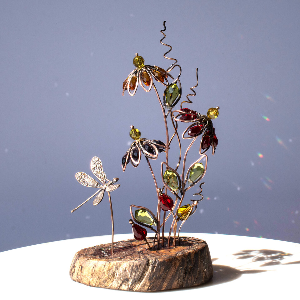 SOLD .... ECHINACEA (CONEFLOWER) BOUQUET WIITH A DRAGONFLY ON A WOOD SLICE  ... WINDOWSILL SUNCATCHER .... IKEBANA STYLE