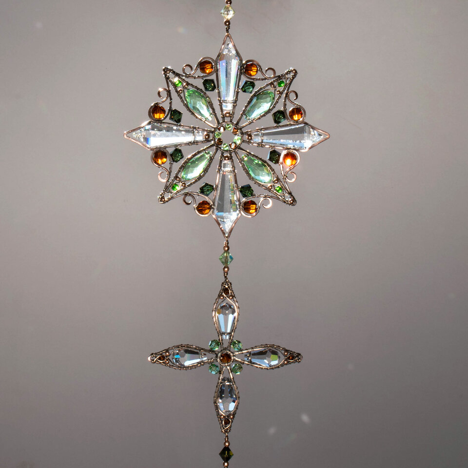 ELEGANT MANDALA CRYSTAL WINDOW SUNCATCHER IN COPPER & BRONZE