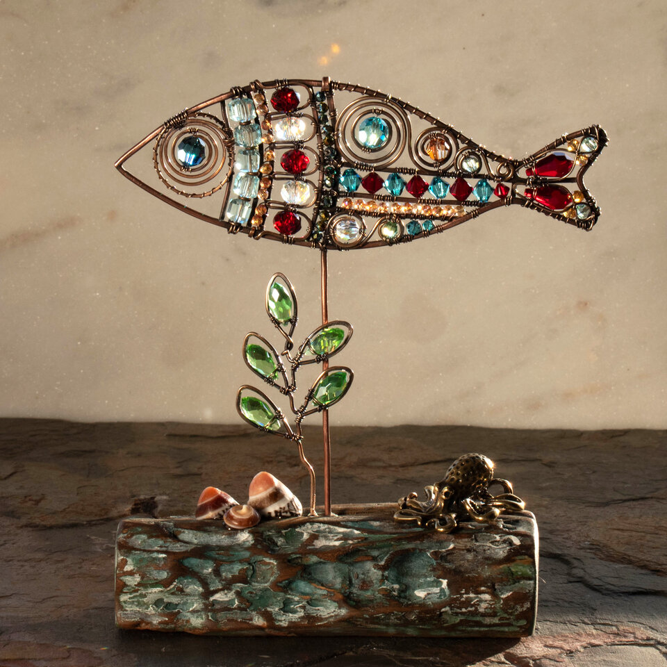 FISH, BRASS OCTOPUS AND SHELLS ON DRIFTWOOD WITH SWAROVSKI AND AUSTRIAN CRYSTALS ....  WINDOWSILL SUNCATCHER