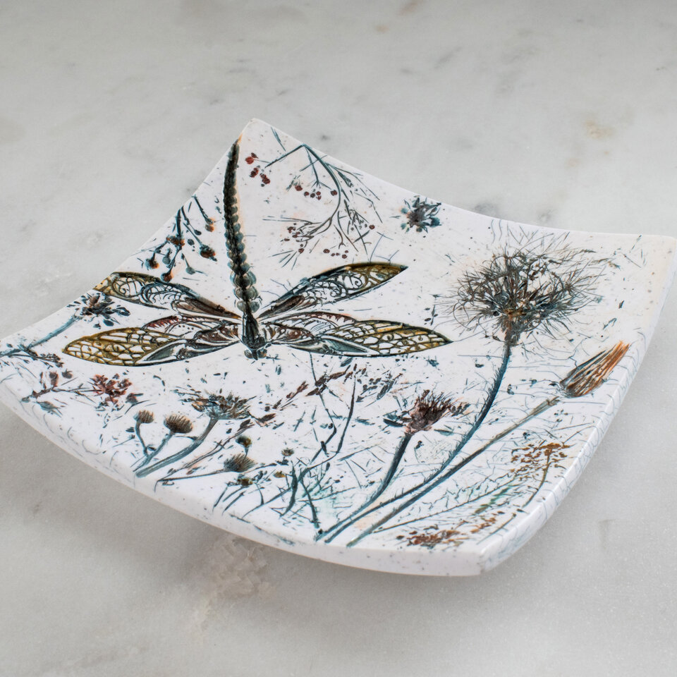 CURVED SQUARE RING DISH WITH A DRAGONFLY, DANDELIONS & LITTLE WILDFLOWERS