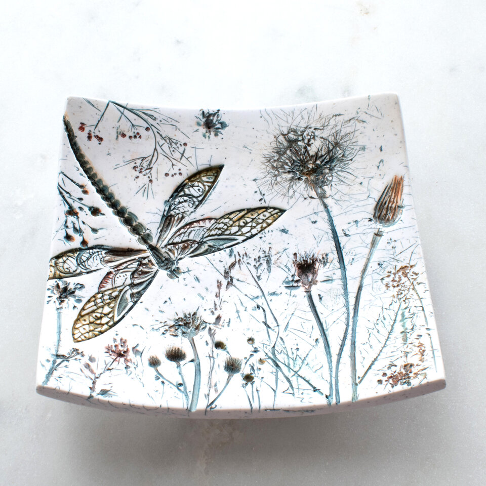 CURVED SQUARE RING DISH WITH A DRAGONFLY, DANDELIONS & LITTLE WILDFLOWERS