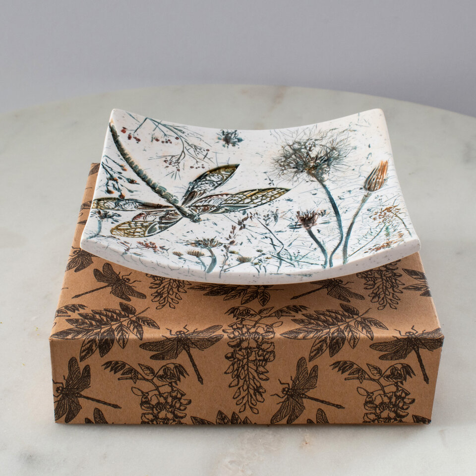 CURVED SQUARE RING DISH WITH A DRAGONFLY, DANDELIONS & LITTLE WILDFLOWERS