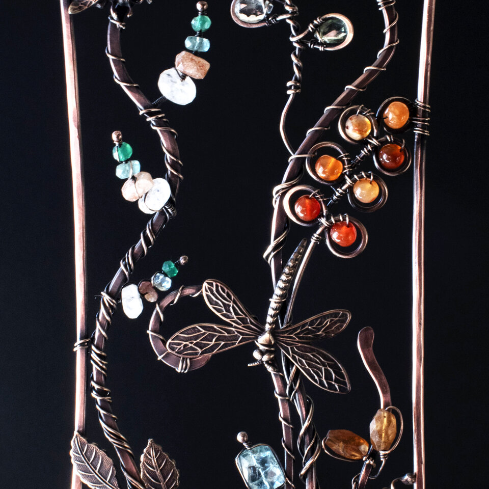 DRAGONFLY & BEE GEMSTONE WINDOW SUNCATCHER IN MIXED METALS WITH A SWAROVSKI CRYSTAL PENDANT