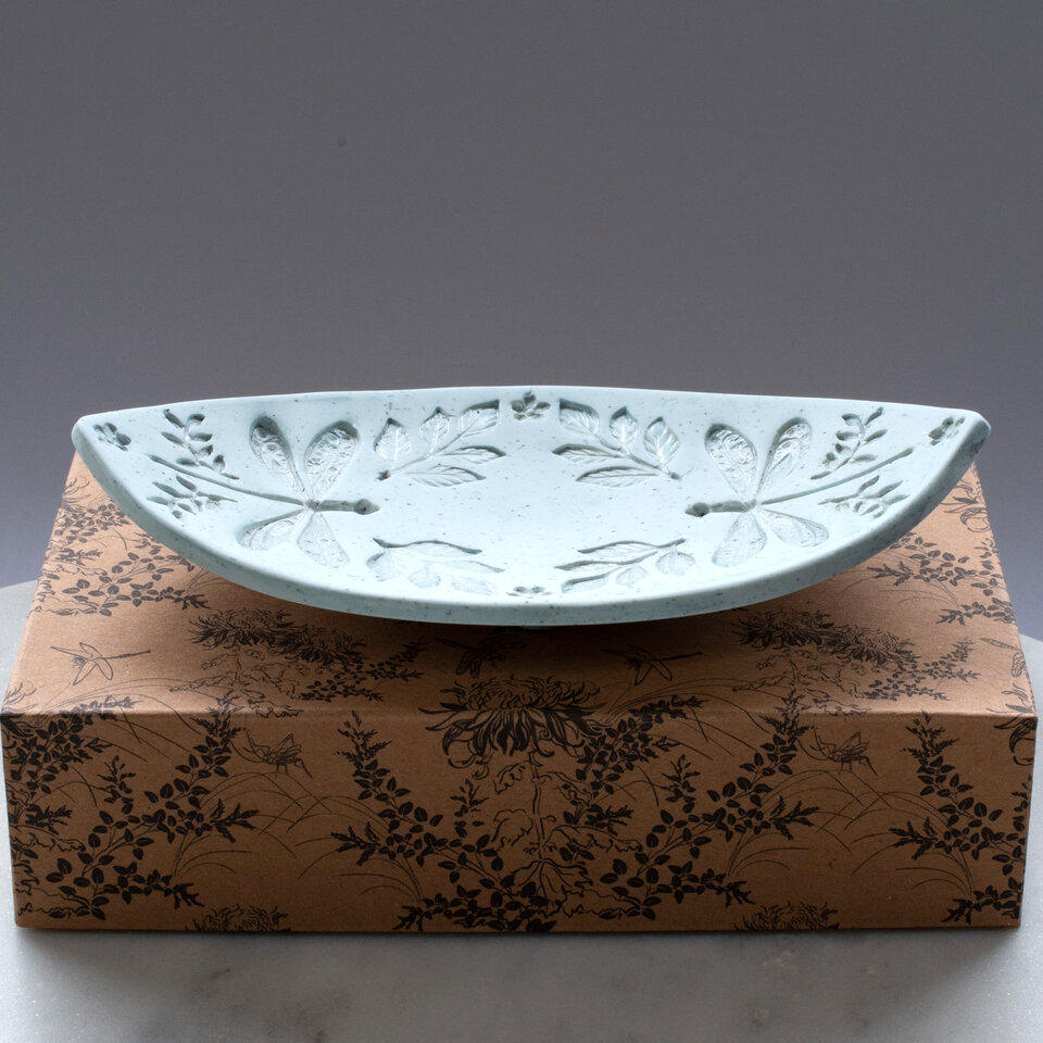 CURVED MARQUISE DRAGONFLY RING DISH