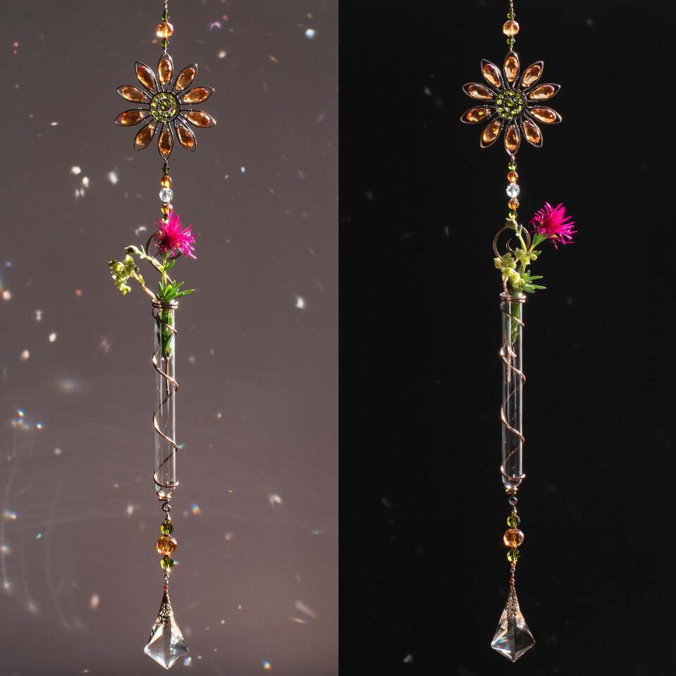 GOLDEN FLOWER DECORATIVE PROPAGATION / BUD VASE CRYSTAL SUNCATCHER