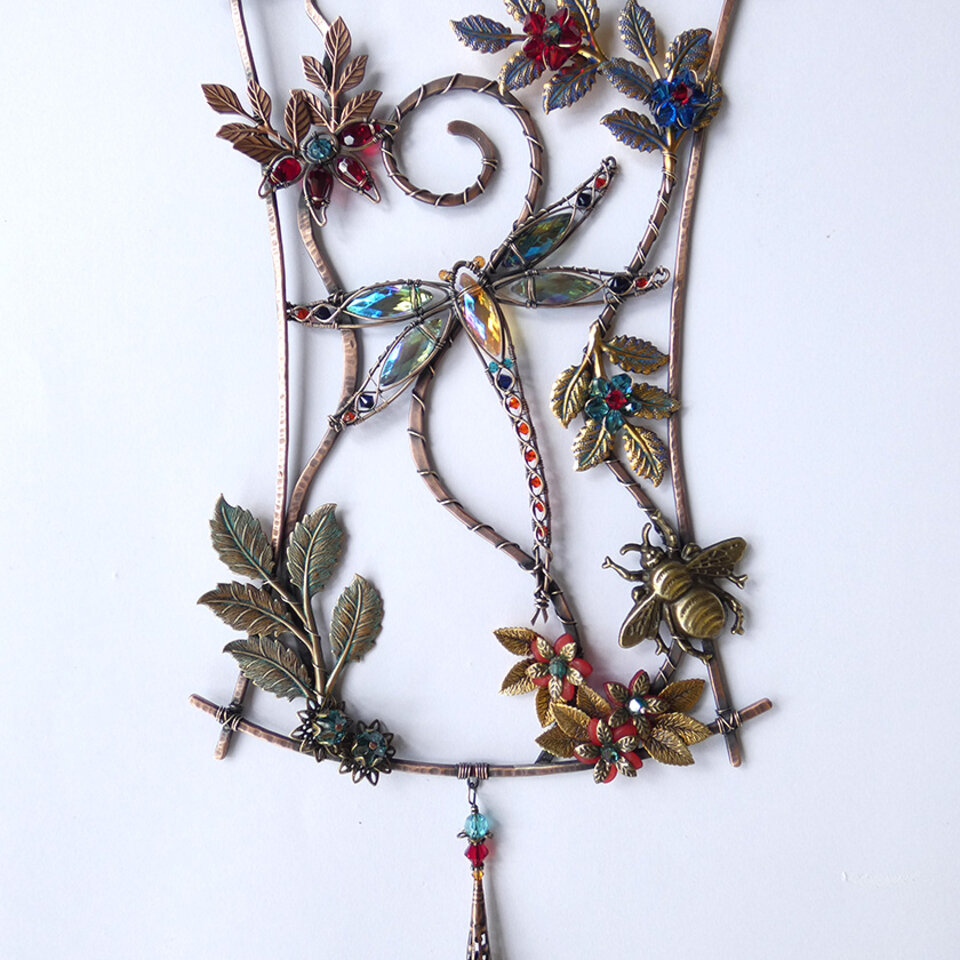 "BEE A DRAGONFLY" .... SWAROVSKI CRYSTAL WINDOW SUNCATCHER IN MIXED METALS