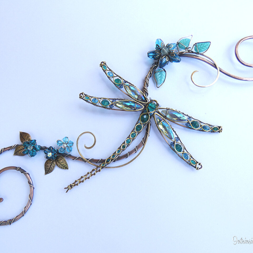 RESERVED FOR SALLY .... DRAGONFLY SWAROVSKI CRYSTAL WINDOW SUNCATCHER IN OCEAN BLUES AND GREENS WITH MIXED METALS