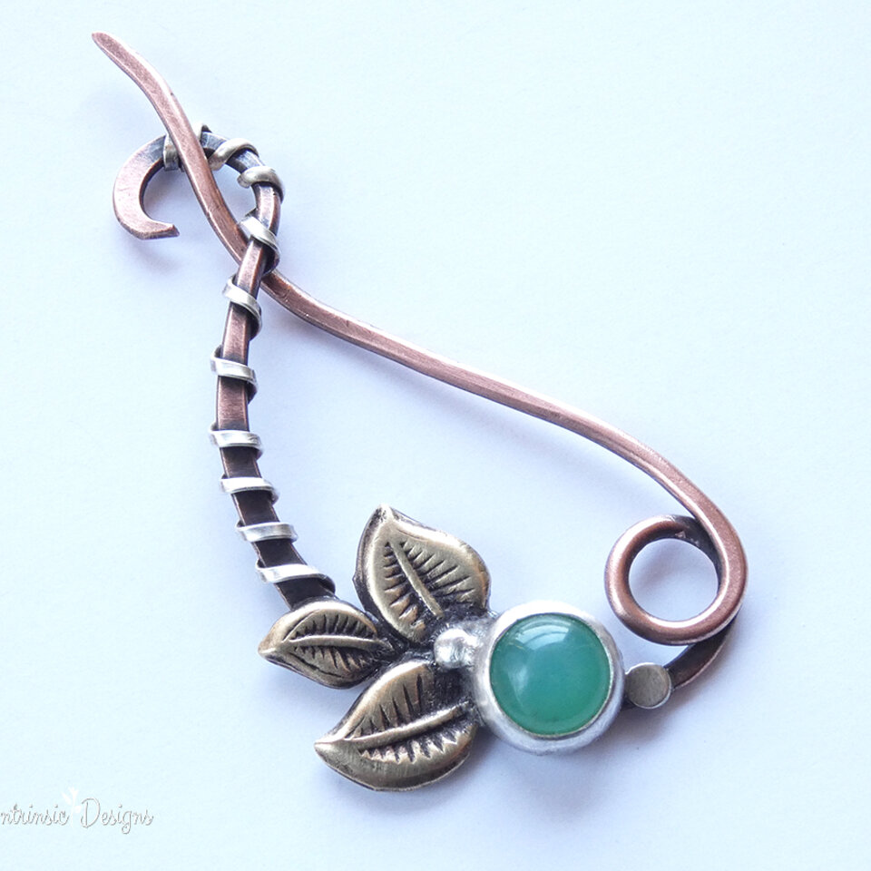 AUSTRALIAN CHRYSOPRASE  SHAWL PIN/ SWEATER PIN WITH MIXED METALS