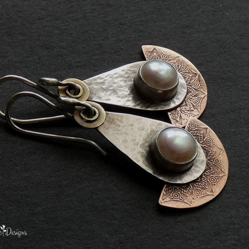 CREAMY FRESHWATER PEARL STERLING SILVER & ETCHED COPPER RETRO EARRINGS WITH STERLING SILVER EAR WIRES