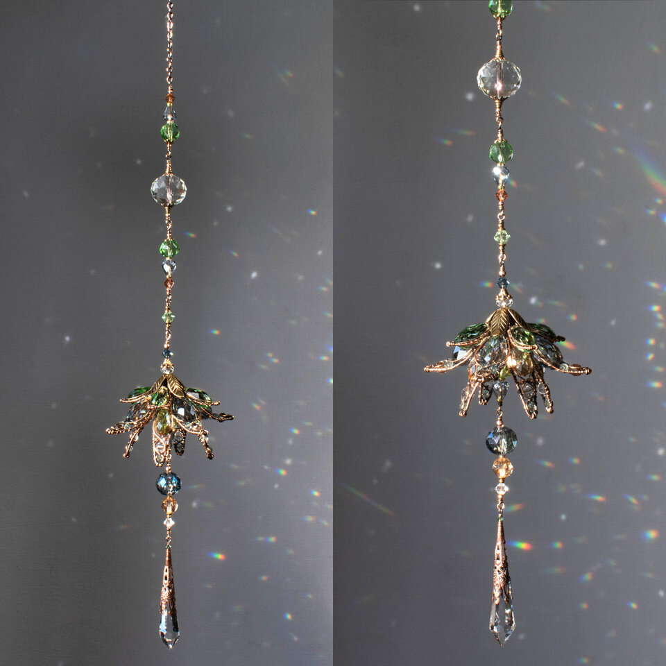 LONG CHANDELIER STYLE FLOWER CRYSTAL WINDOW SUNCATCHER