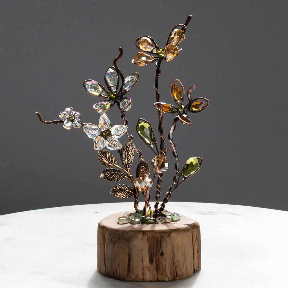 BOUQUET OF CRYSTAL FLOWERS ON A WOOD SLICE * WINDOWSILL SUNCATCHER * IKEBANA STYLE