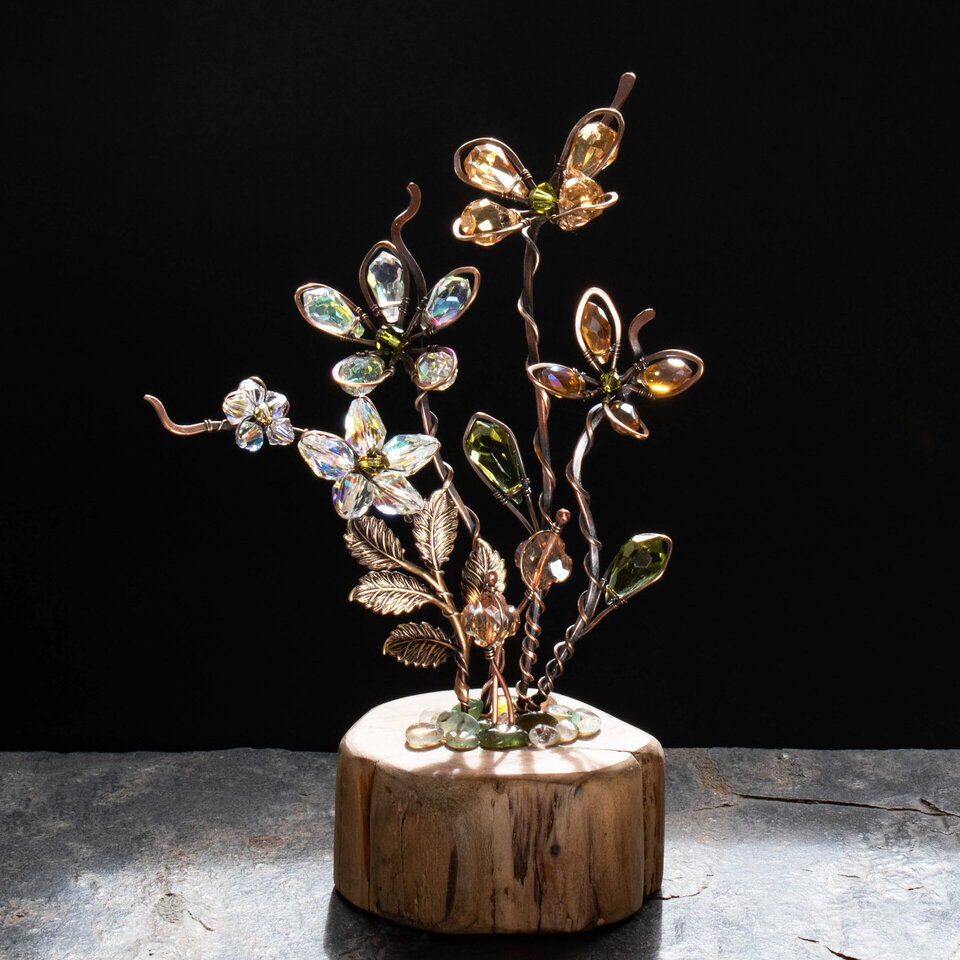 BOUQUET OF CRYSTAL FLOWERS ON A WOOD SLICE * WINDOWSILL SUNCATCHER * IKEBANA STYLE