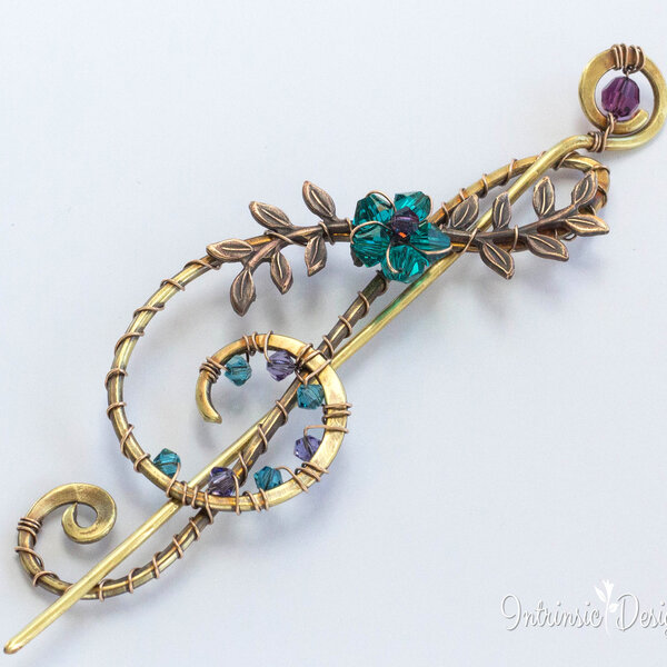 TREBLE CLEF SWAROVSKI CRYSTAL SHAWL PIN / SWEATER PIN IN MIXED METALS