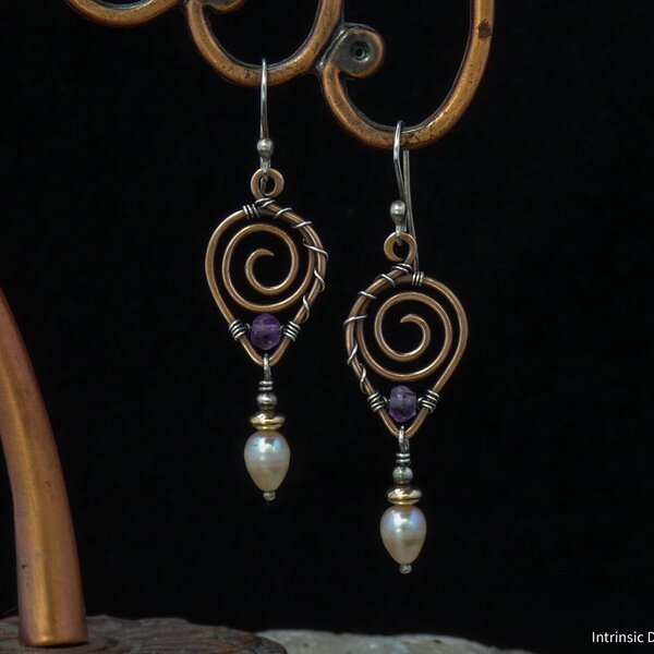 FRESHWATER PEARL & AMETHYST MIXED METAL EARRINGS