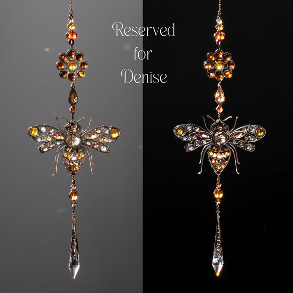 RESERVED FOR DENISE ... HONEY BEE MIXED CRYSTAL WINDOW SUNCATCHER