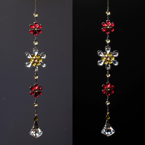 THREE FLOWERS ...  MIXED CRYSTAL WINDOW SUNCATCHER IN MIXED METALS