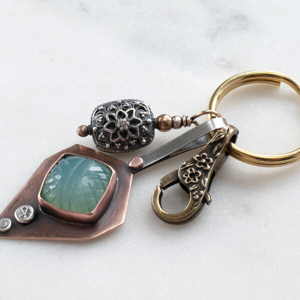 CARVED SEAFOAM CHALCEDONY AND STERLING SILVER BALI BEAD KEYRING / BAG KEY CHARM / KEY CHARM