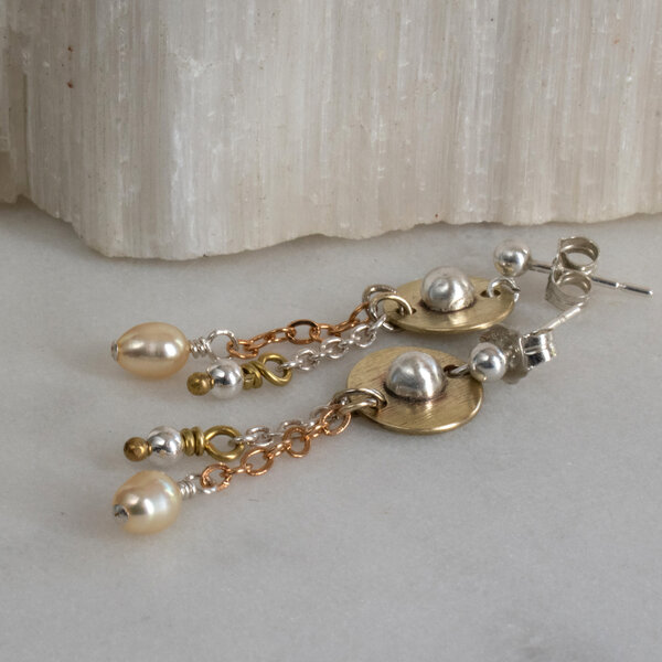 FRESHWATER PEARL EARRINGS WITH STERLING SILVER EAR POSTS