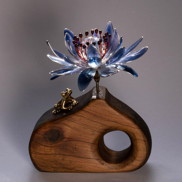 BLUE LOTUS IN A CYPRESS VASE & A FROG ... WINDOWSILL SUNCATCHER
