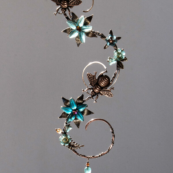 BEE SWAROVSKI CRYSTAL & CZECH GLASS WINDOW SUNCATCHER IN MIXED METALS