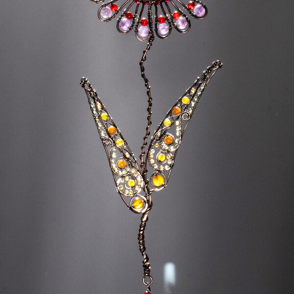 GERBERA FLOWER WINDOW SUNCATCHER WITH MIXED GEMSTONES AND SWAROVSKI CRYSTAL DROP