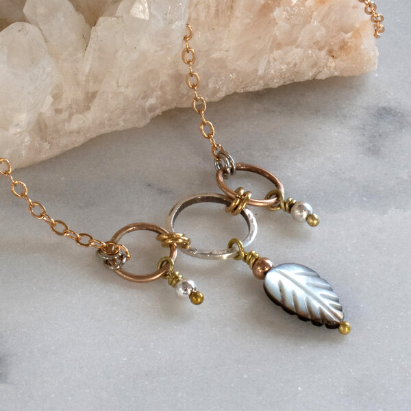 MOTHER OF PEARL LEAF MIXED METAL CHOKER NECKLACE