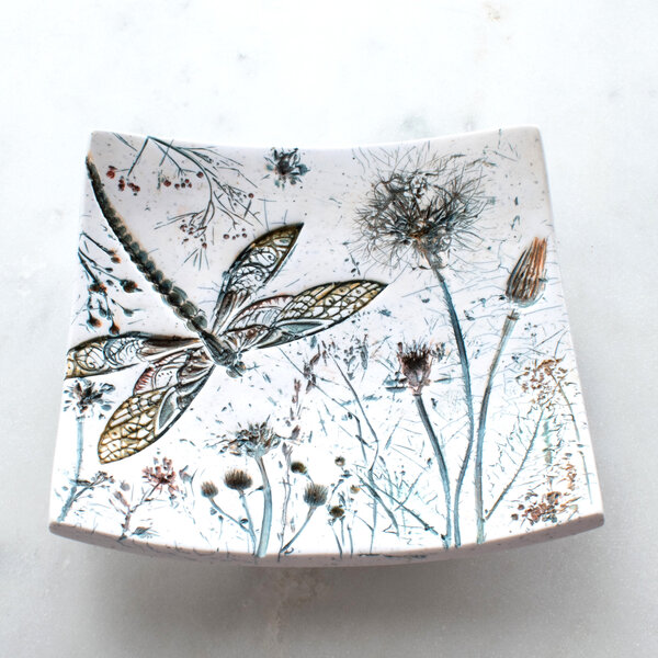 CURVED SQUARE RING DISH WITH A DRAGONFLY, DANDELIONS & LITTLE WILDFLOWERS