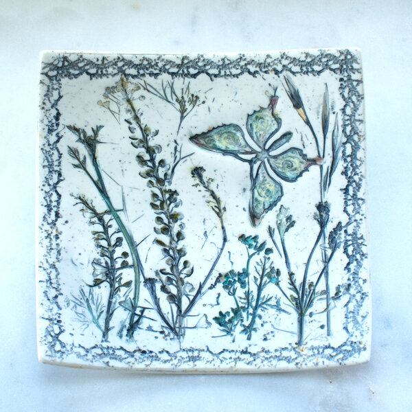 CURVED SQUARE RING DISH WITH BUTTERFLY AND WILDFLOWERS