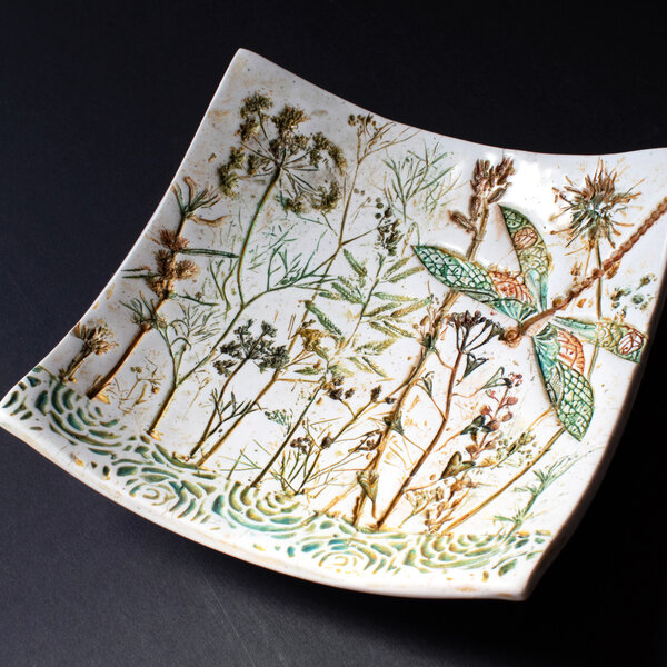 CURVED SQUARE RING DISH WITH A DRAGONFLY & WILDFLOWERS IN EARTHY TONES